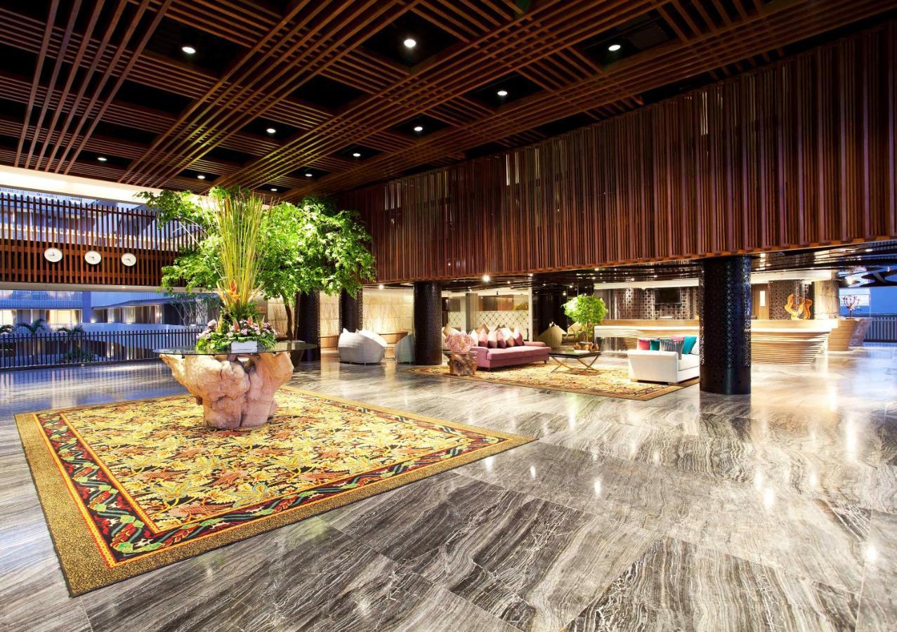 巴厘岛库塔日落路温德姆华美达酒店 塞米亚克 外观 照片