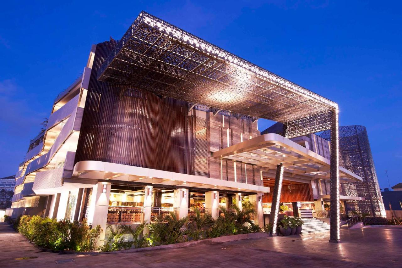 巴厘岛库塔日落路温德姆华美达酒店 塞米亚克 外观 照片
